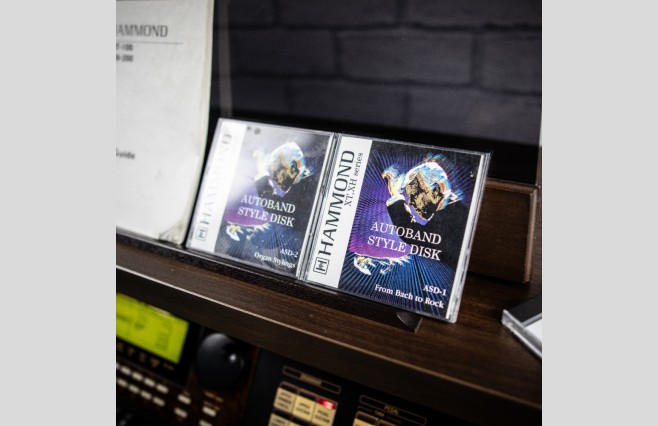 Used Hammond XT100 Organ All Inclusive Top Grade Package (SN:98010147) - Image 19